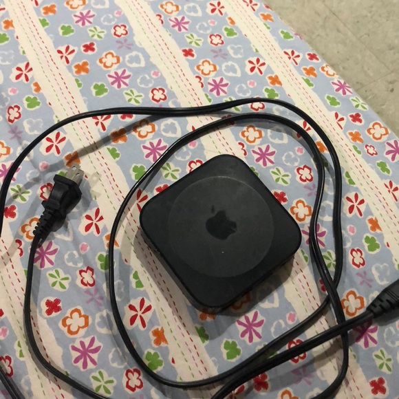 Apple TV - Picture 2 of 2